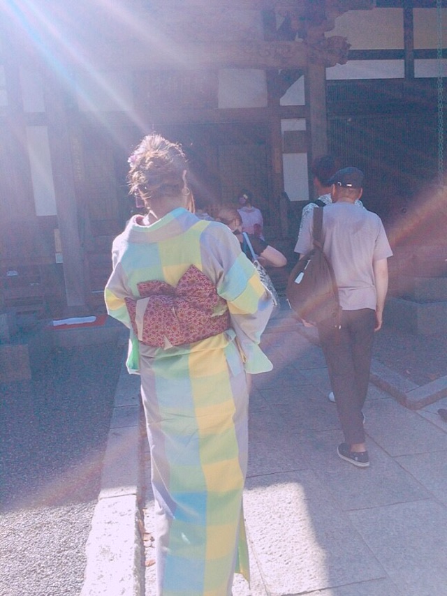 KIMONO2.jpg